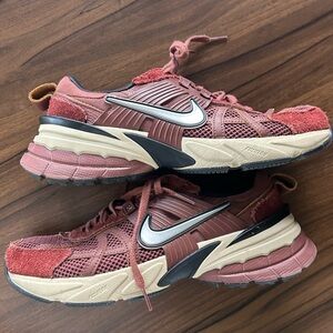Nike V2K Run Red Sepia Dark Pony (Women's) size 9